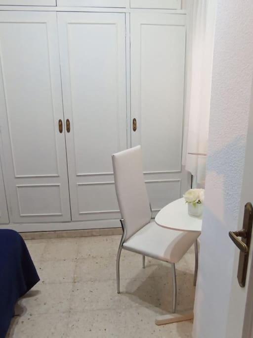 Apartamento Plaza Toros Севиля Екстериор снимка